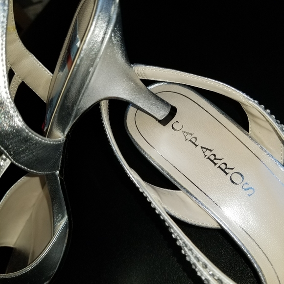 NWT Caparros philomena silver heels with sparkly stones - Picture 4 of 15